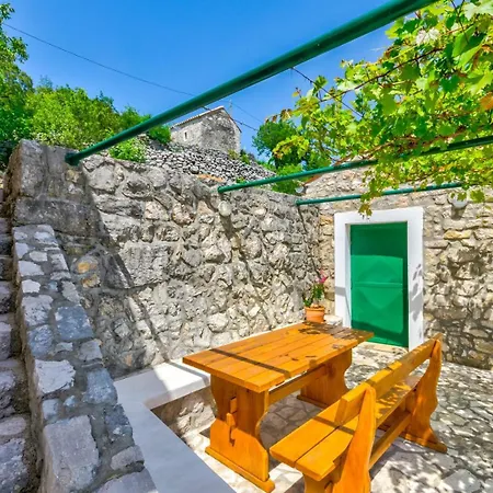 Sarar Kotor Crikvenica