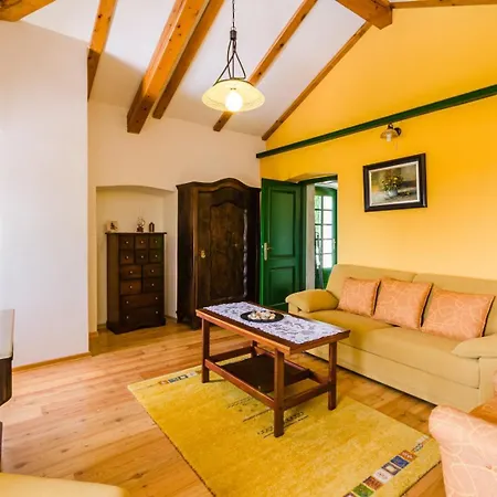 Sarar Kotor Ferienhaus Crikvenica