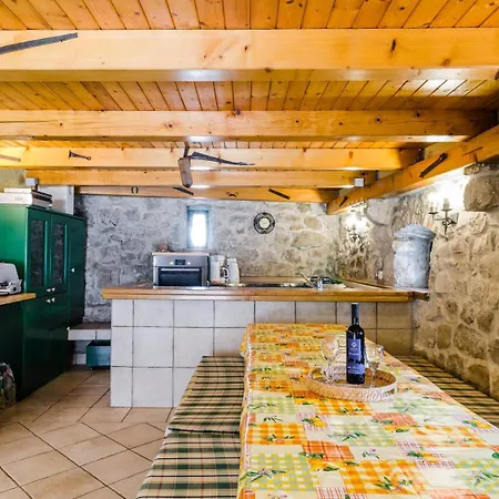 Sarar Kotor Ferienhaus