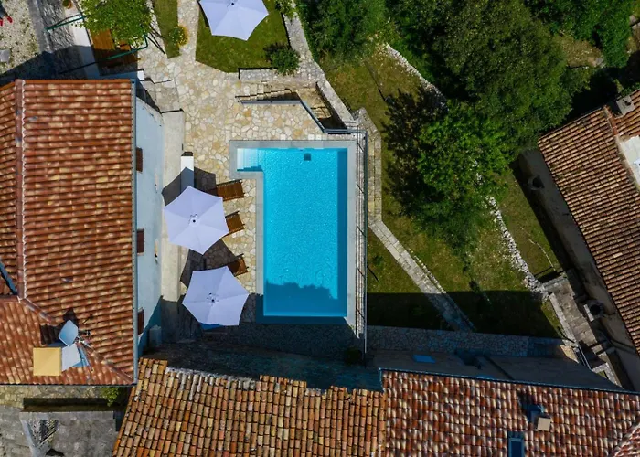 Sarar Kotor *
