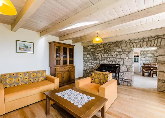 بيت للعطل Sarar Kotor