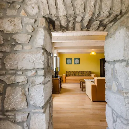 Sarar Kotor Casa vacanze *