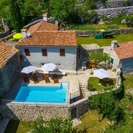 Sarar Kotor * Crikvenica