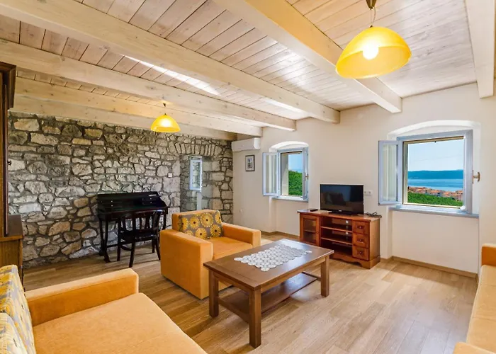 Sarar Kotor * Crikvenica